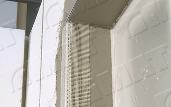 CORNER profile with a glass fibre mesh